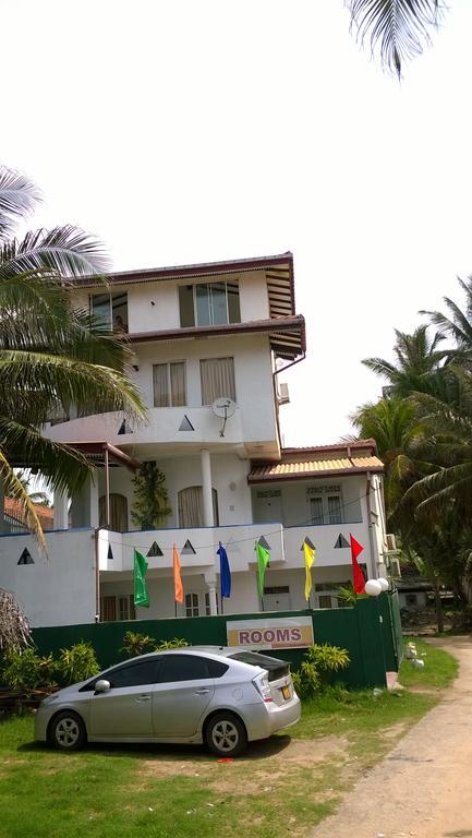 The Finz Hotel Hikkaduwa Exterior photo
