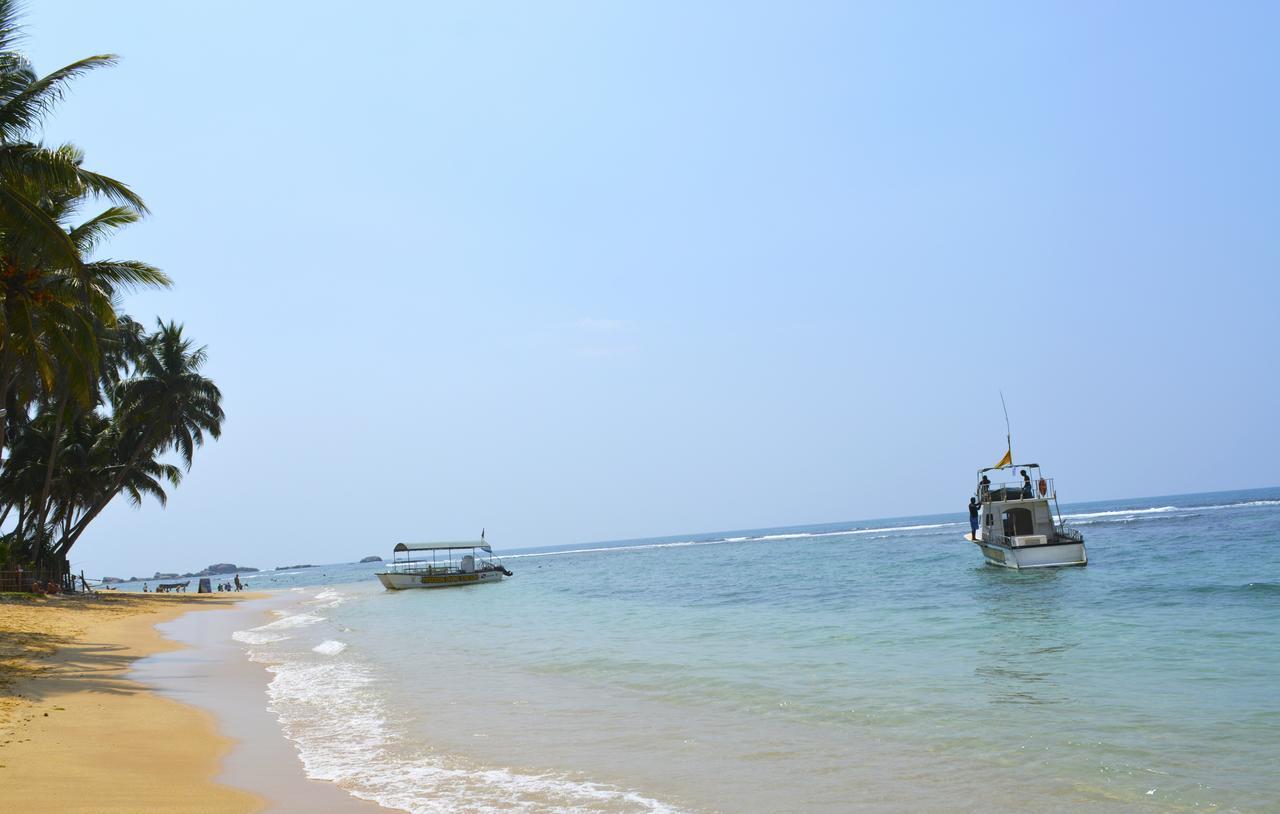 The Finz Hotel Hikkaduwa Exterior photo