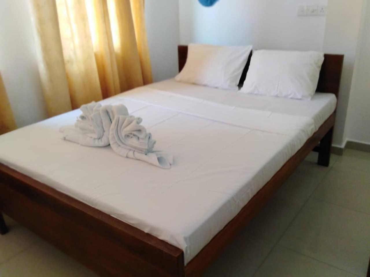 The Finz Hotel Hikkaduwa Exterior photo
