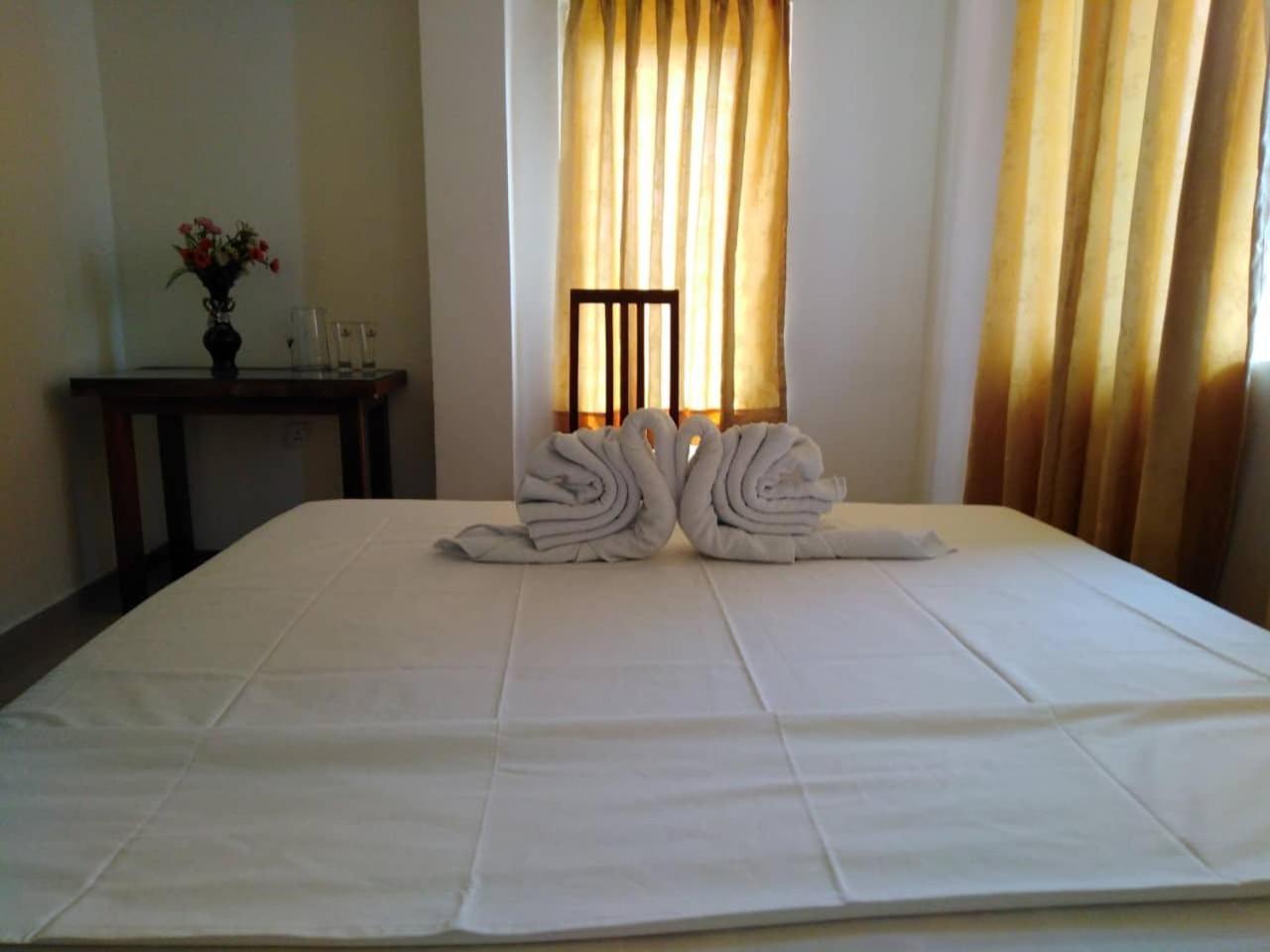 The Finz Hotel Hikkaduwa Exterior photo